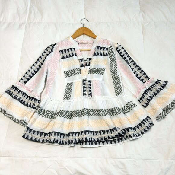 NWOT Mi Ami Francesca’s Wendy Boho Embroidered Bell Sleeve Peplum Blouse Small - Picture 2 of 8